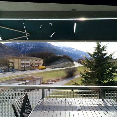 Large Modern Apartment In A Residential Area In Sierre Luaran gambar